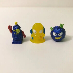 Trash Pack Astro Trash Blue Grot Bot Trasheroid Flesh Eating Virus